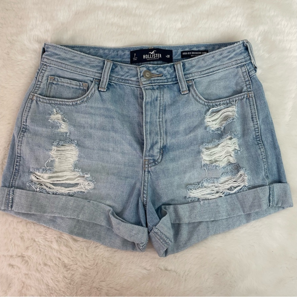 Hollister High Rise Boyfriend Shorts